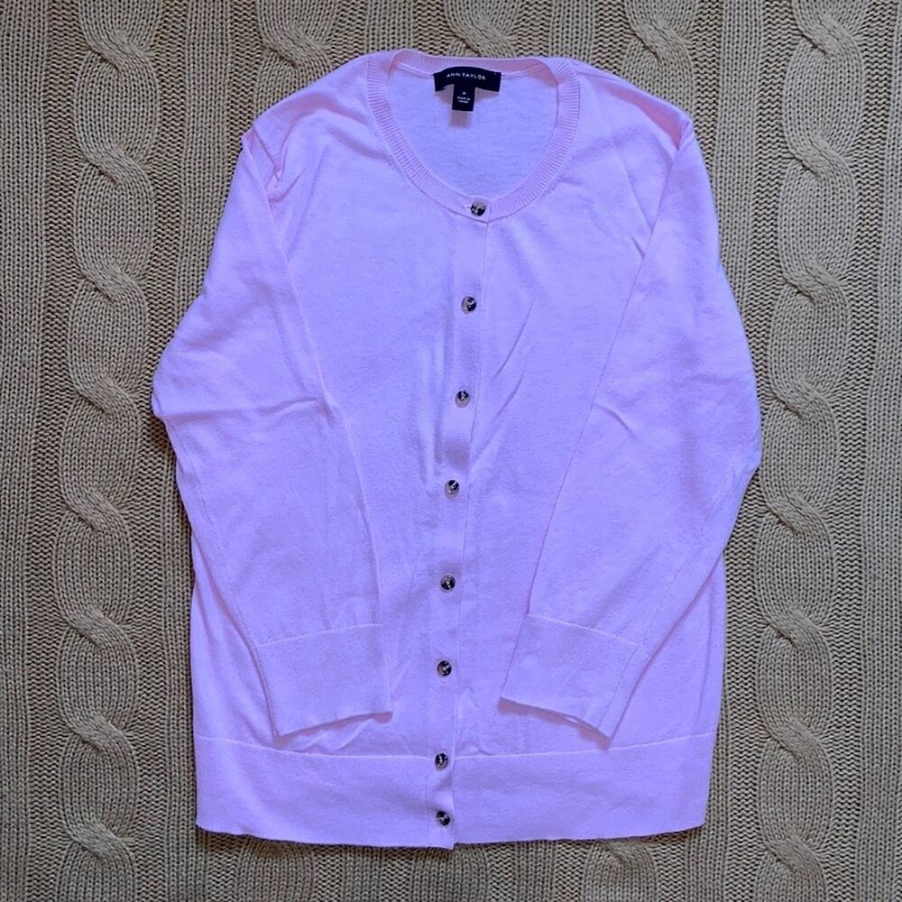 Ann Taylor pink cardigan‎